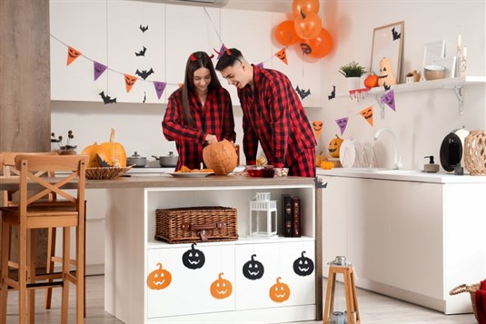 Co robić w Halloween we dwoje? 7 klimatycznych pomysłów na niezapomnianą randkę