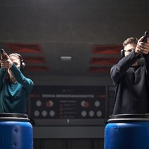 Strzelanie dla par w Warszawie: 100 kul – Art of Gun