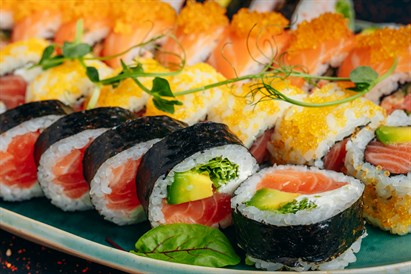 Sushi z przyjaciółmi w Suszarni we Wrocławiu (Kąty Wrocławskie)