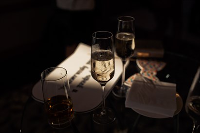 Kolacja w ciemności w Restauracji Czarny Diament w Bydgoszczy