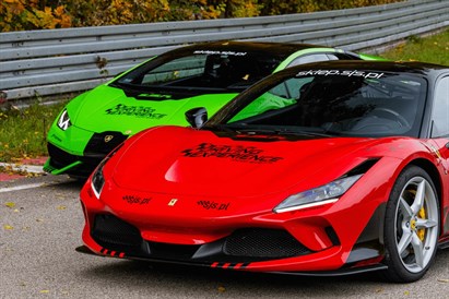 Pojedynek Ferrari F8 Tributo vs Lamborghini Huracan