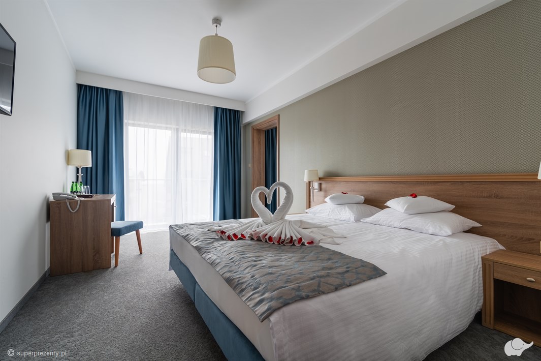 Romantyczny Pobyt dla Dwojga z Kolacją Przy Świecach w 4-gwiazdkowym Hotelu Lambert