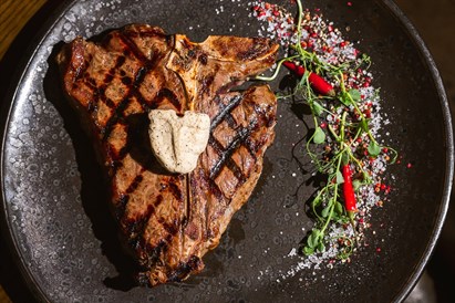 Let’s Steak – kolacja we dwoje w Moo Moo Steak & Burger Club