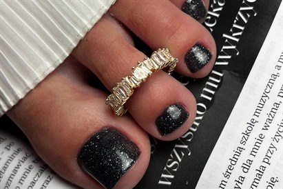 Pedicure hybrydowy i rytuał pielęgnacyjny twarzy - Ninails & Beauty Warszawa