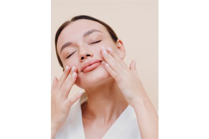 Domowe SPA na twarz - grecki rytuał pielęgnacyjny - Bloom Story