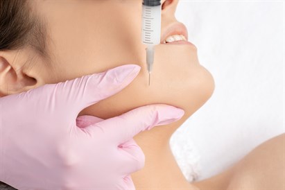 Lipoliza iniekcyjna i fale radiowe – modelowanie sylwetki w Warszawie