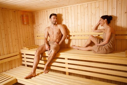 Wynajem strefy saun i jacuzzi na wyłączność z przekąskami i winem - Strefa Saun Viva La Vida