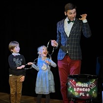 Teatr Magii – voucher na bilet ulgowy na spektakl iluzji!