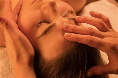 Masaż korugi – naturalny lifting twarzy w Radomiu | Salon Sandra