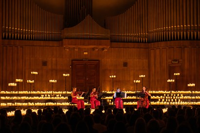 Koncert przy świecach w Katowicach – 60 minut muzycznych emocji