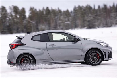 Jazda po torze Toyotą Yaris GR – 2 lub 5 okrążeń z instruktorem!