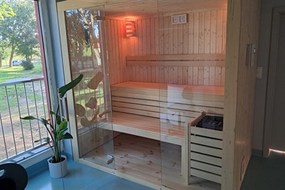 Innowacyjna rehabilitacja i wytchnienie – pakiet 15 zabiegów w Centrum Intensywnej Rehabilitacji Creator w Brzegu Dolnym