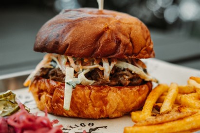 Najlepszy burger we Wrocławiu zaprasza na ucztę dla dwojga!