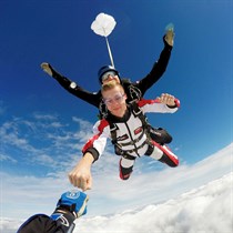 Skok ze spadochronem LOW-COST z filmowaniem -Wrocław (Mirosławice)