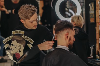 COMBO: strzyżenie włosów i brody w OLD SCHOOL BarberShop Kraków