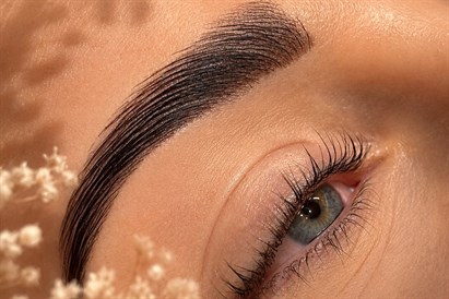 Ekskluzywny Rytuał Spojrzenia Premium - laminacja brwi i rzęs w Ninails & Beauty Warszawa