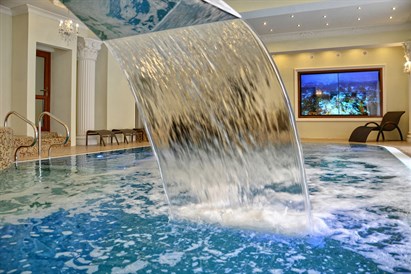 Luksusowy Pobyt dla Dwojga w Hotelu Solar Palace z Kolacją, Masażami i Zabiegami SPA