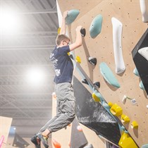 Ścianka wspinaczkowa bez limitu czasu - VOLT Boulderownia Toruń