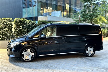 Luksusowy przejazd z szoferem w Mercedesie V Class dla grupy