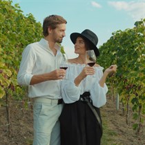 Romantyczna degustacja win w mazowieckiej Toskanii i winem w prezencie - Winnica Dwórzno dla dwojga