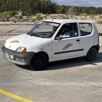 Wyścig tuningowanym Seicento po Torze Autek – okolice Warszawy