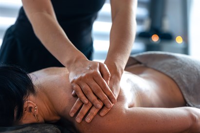 Dotyk Relaksu – masaż pleców i peeling całego ciała w Hotelu Smile