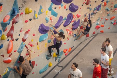 Bouldering dla dwojga z instruktorem + wejście open – VOLT Łódź