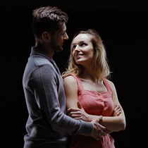 Teatr Kamienica Warszawa - voucher na spektakl - Biletomat