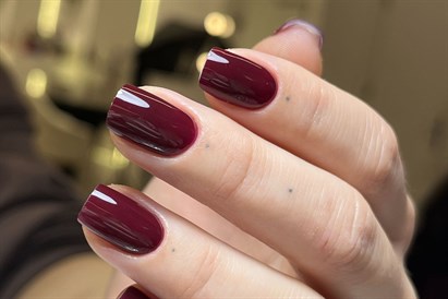Manicure i pedicure hybrydowy z peelingiem i maską - This is Love Beauty Salon Warszawa