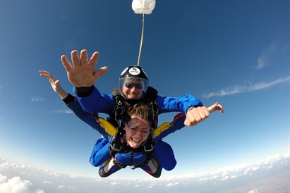Skok spadochronowy z 4 km w Jeleniej Górze – Skydive Wrocław