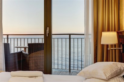 Romantyczny Pobyt dla Dwojga z Kolacją Przy Świecach w 4-gwiazdkowym Hotelu Lambert