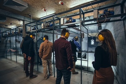 Pakiet Poznaj strzelanie – 100 strzałów, 3 rodzaje broni – PM Shooter Warszawa
