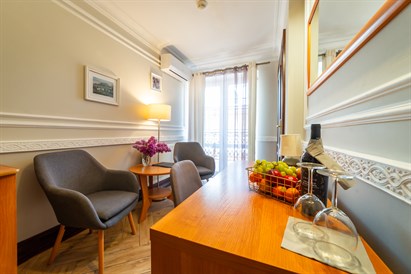 Romantyczny Weekend w Hotelu Solar z Kolacją i Masażem