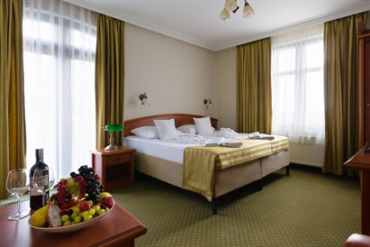 Tygodniowy Wypoczynek nad Morzem z Wyżywieniem i Strefą Spa dla Dwojga w Hotelu Lambert