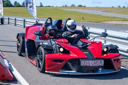 KTM X- Bow vs Ariel Atom