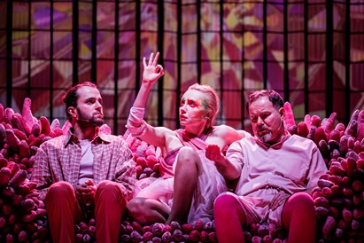 Spektakl z kolacją w Teatrze Syrena w Warszawie
