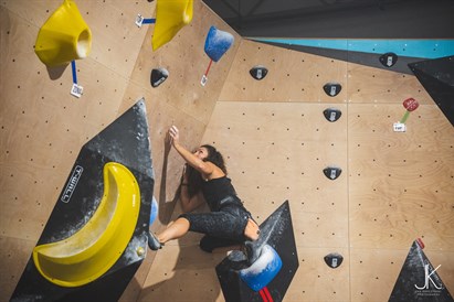 Bouldering z instruktorem (60 min) + ściana bez limitu – VOLT Toruń