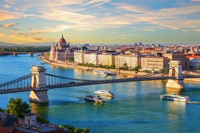 Romantyczny weekend w Budapeszcie dla dwojga w Escala Hotel & Suites
