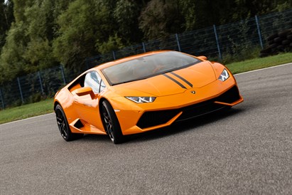 Jazda Lamborghini Huracan po torze z filmowaniem