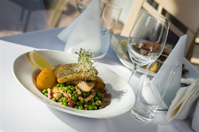 Romantyczna kolacja w Restauracji Zatoka Smaków przy Hotelu Jastarnia