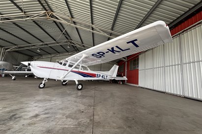 Rodzinny lot widokowy Cessna 172 N – Włocławek i okolice dla 2-3 osób