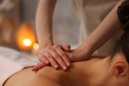 Masaż relaksacyjny masłem shea o aromacie czekolady