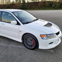 Jazda Lancer EVO 9 – 2 lub 5 okrążeń z instruktorem – Tor Poznań