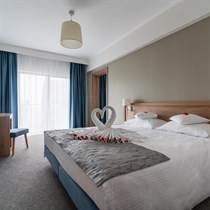 Romantyczny Pobyt dla Dwojga z Kolacją Przy Świecach w 4-gwiazdkowym Hotelu Lambert