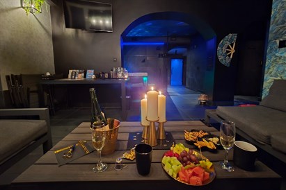 Wynajem strefy saun i jacuzzi na wyłączność z przekąskami i winem - Strefa Saun Viva La Vida