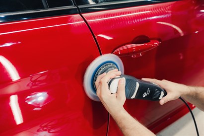 Kurs detailingu samochodowego w Darkline Detailing – korekta lakieru
