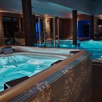 Relaks dla dwojga w Termach Gorce – basen, jacuzzi, sauny i grota solna