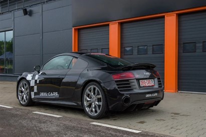 Devil-Cars – pojedynek super aut na torze: Ferrari F430 vs Audi R8 