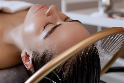Head Spa JESIENNY RESET w Berne Academy – sezonowa regeneracja
