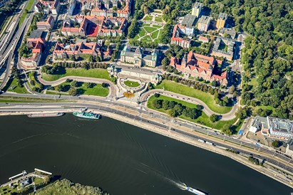 Lot samolotem nad Szczecinem i Jeziorem Dąbie – 30 minut z OSL Lotnik